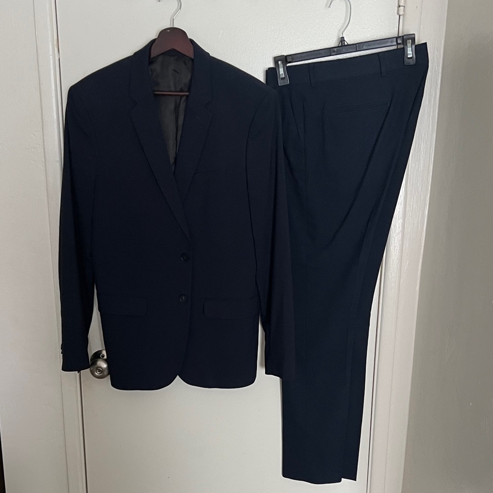 New Look Elegant Dark Suit for Men